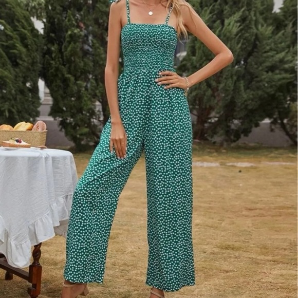 Green Jumpsuit - Picture 1 of 4